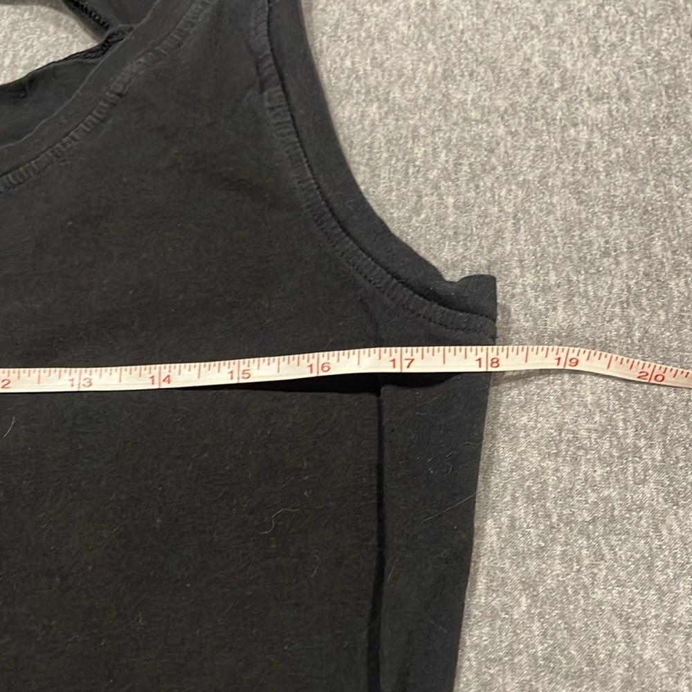 Patagonia women’s Large black tank top. - Picture 6 of 9
